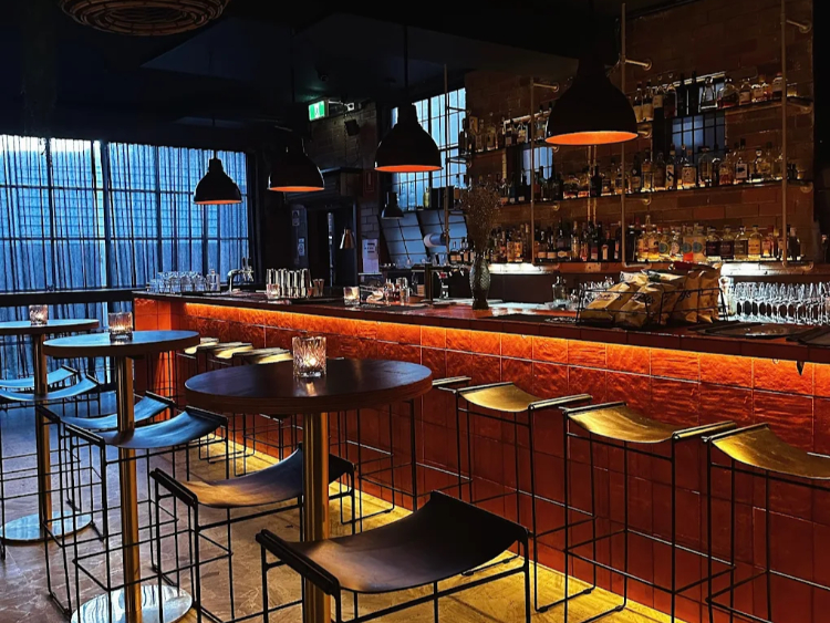 Lay Low Bar - Seddon slider image