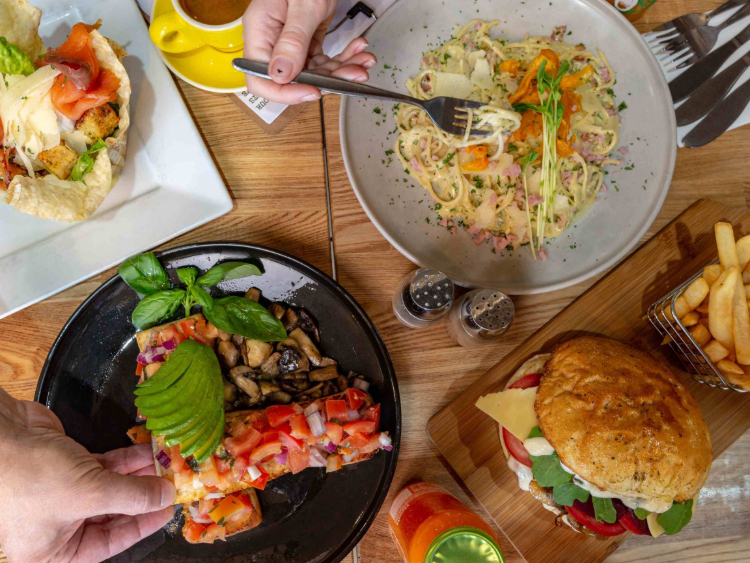 Harbour Lights Cafe slider image