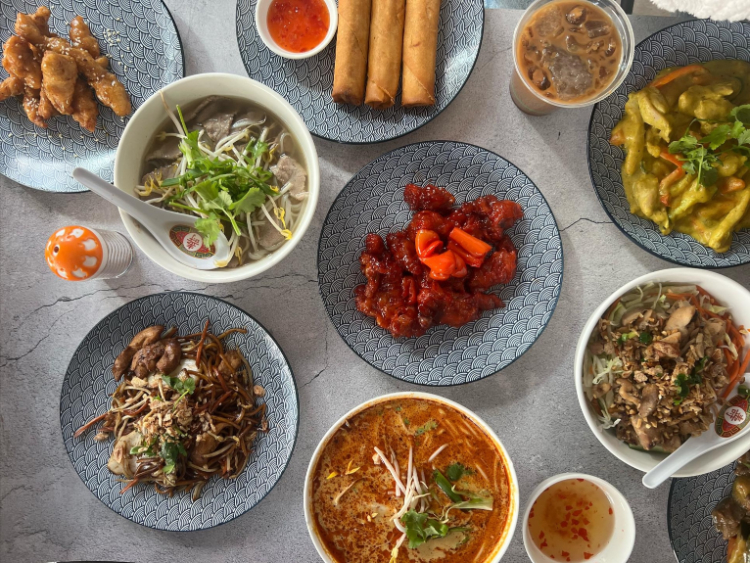 Tphan's Snack Bar slider image