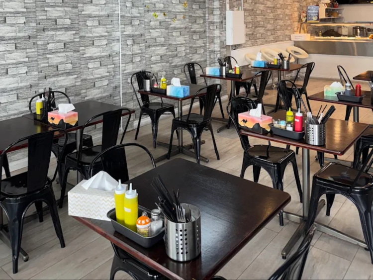 Tphan's Snack Bar slider image