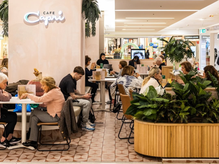 Cafe Capri slider image