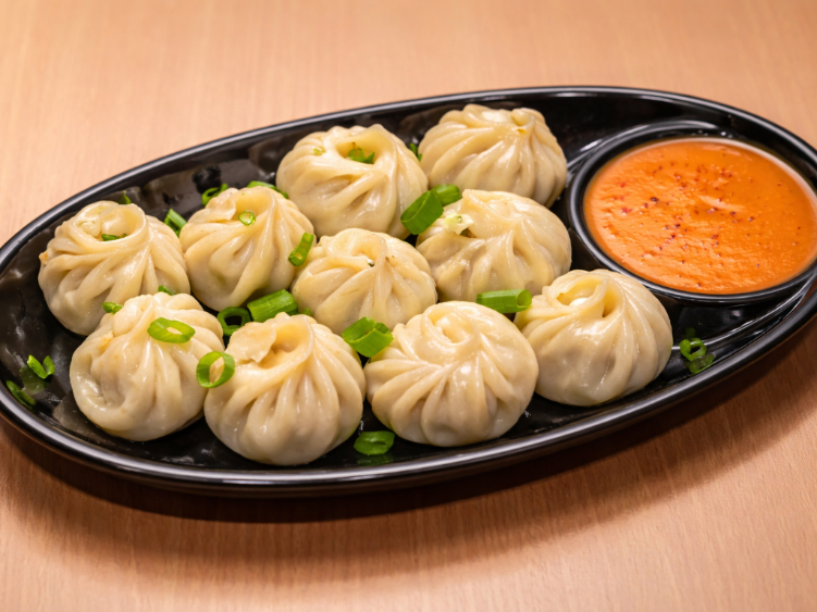 Momo Chaa slider image