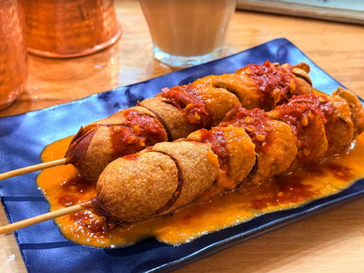 Momo Chaa slider image