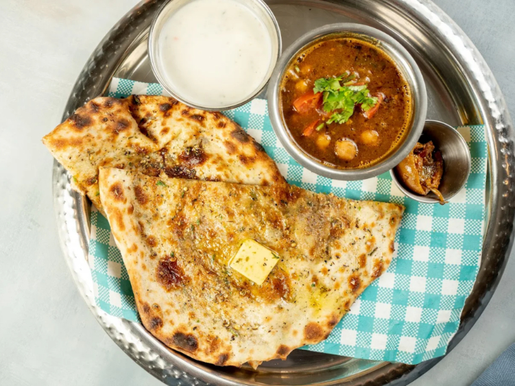 Laddu Gopal Pure Vegetarian Restaurant slider image