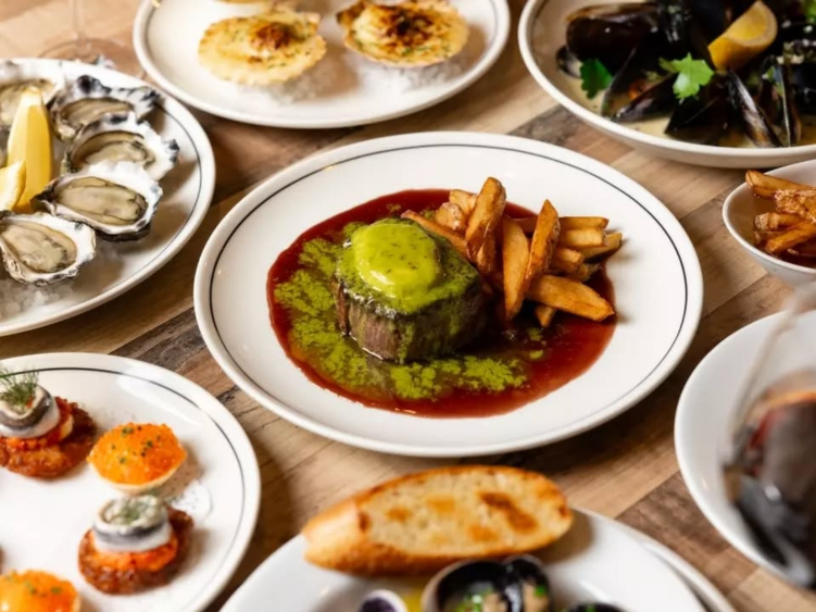 Bistro St Jacques slider image
