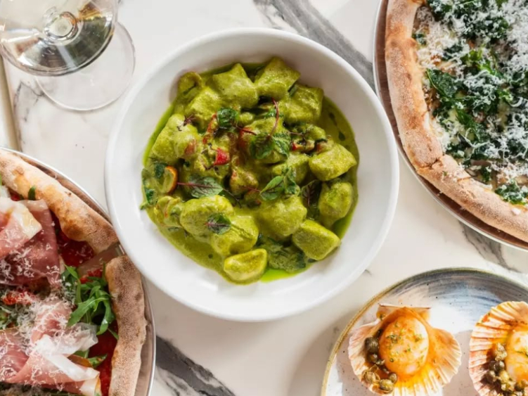 Bar La Riva slider image