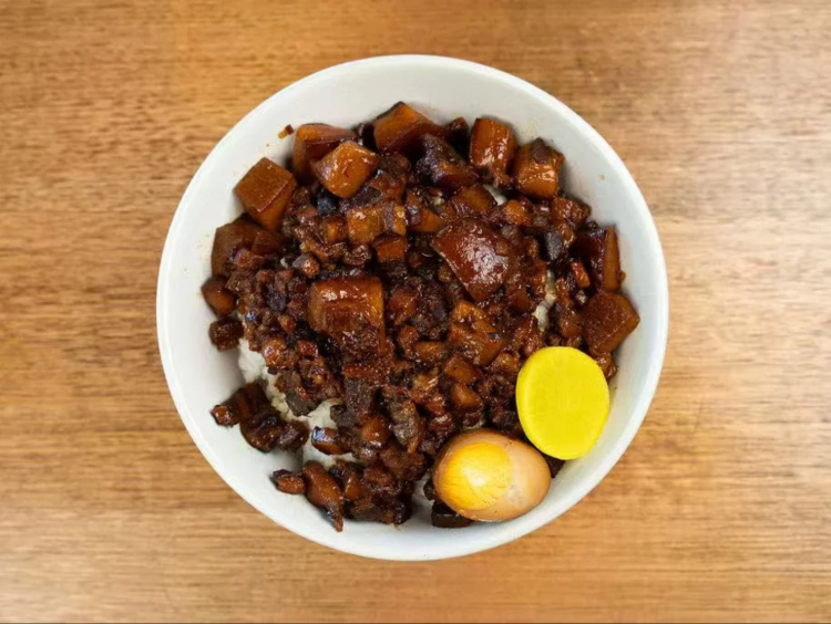 Tovola Cafe Eatery & Bar  slider image