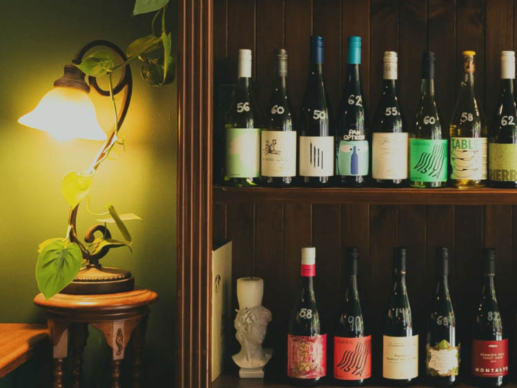 Rascals Deli & Wine Bar slider image