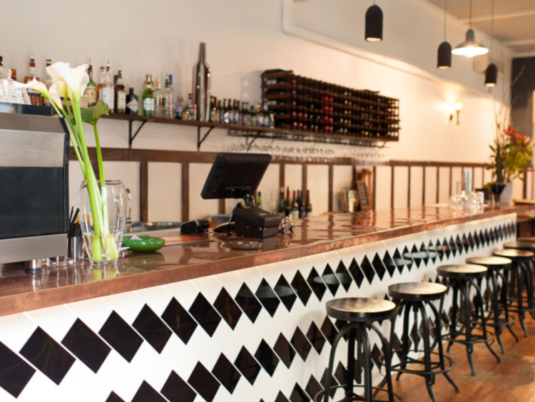 Delicatessen Kitchen and Bar slider image