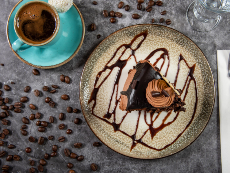 El's Olive Cafe slider image