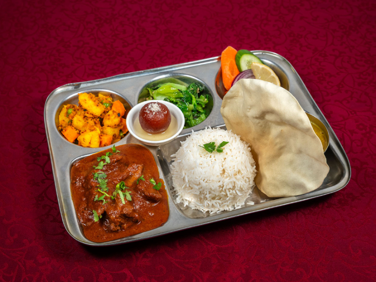 Chomolungma Nepalese Cuisine slider image