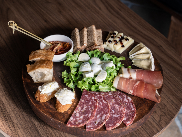 Terronia Cocktail Bar slider image