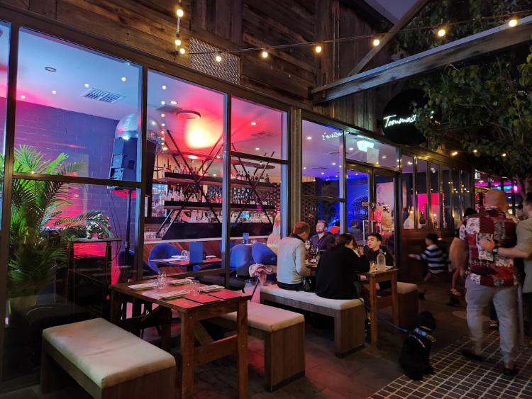 Tommasinos slider image