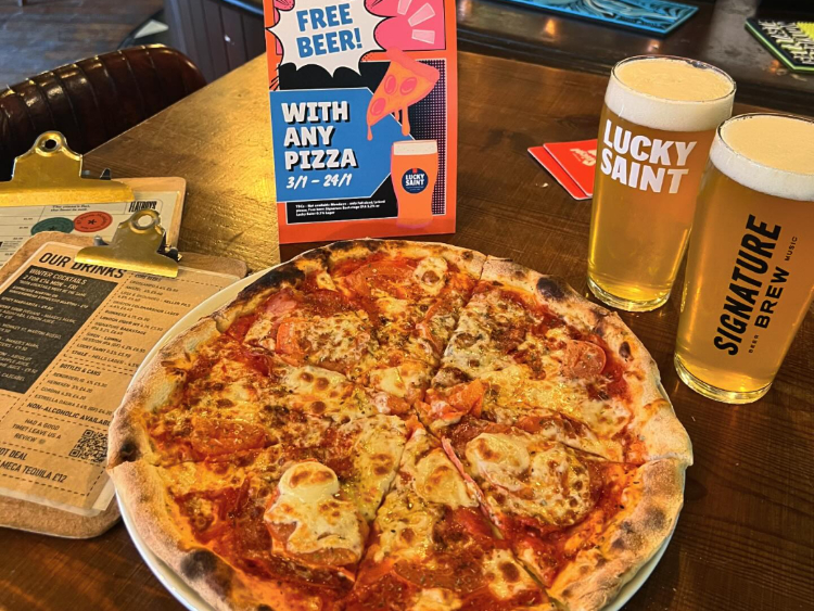 The Coach & Horses slider image