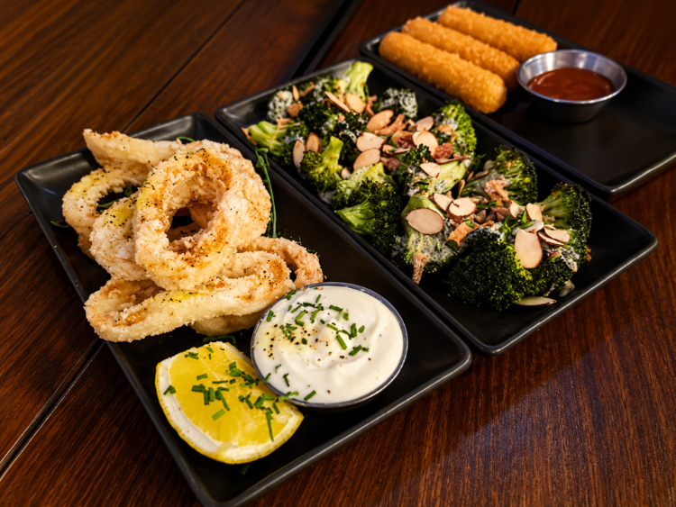 Otto Champagneria & Beer Hall slider image