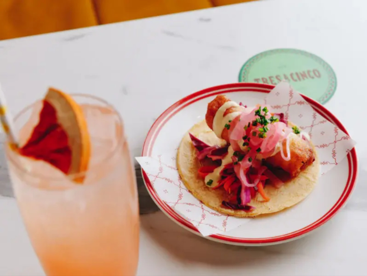 Tres a Cinco slider image