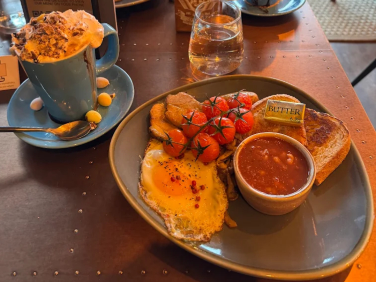 Social Refuge slider image