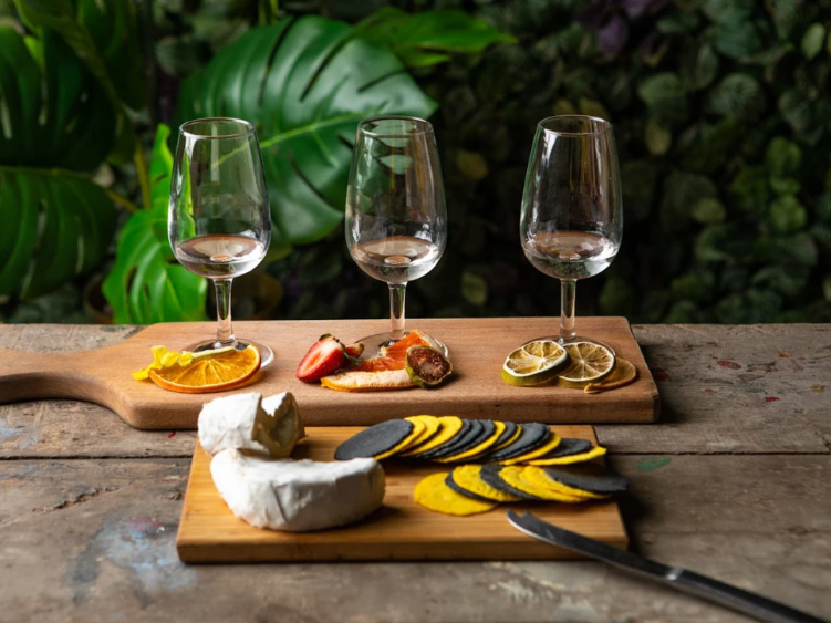 El Ritmo Gin Bar slider image