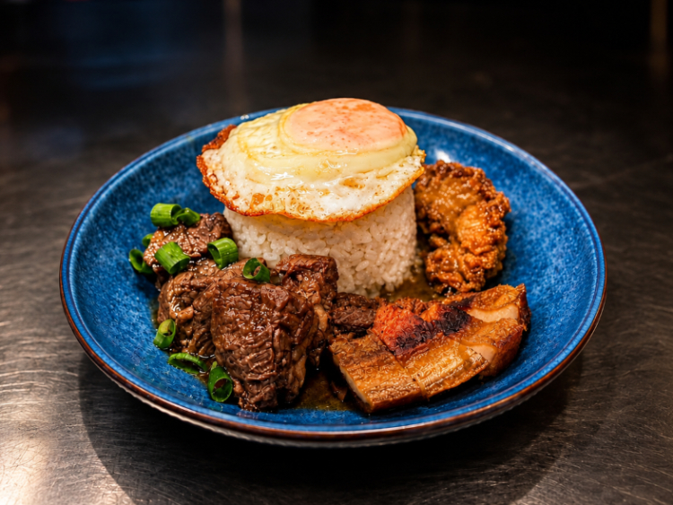 Lugaw Queen Restaurant slider image