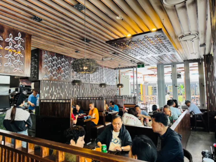 Hasu Dining Bar slider image