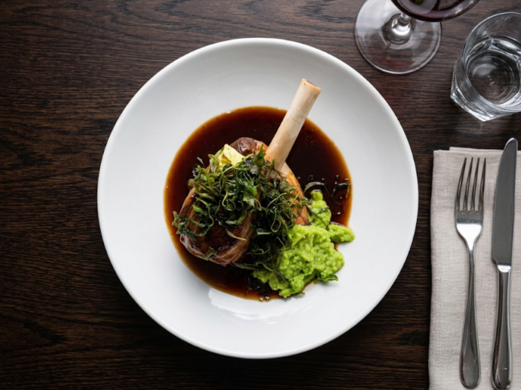 Essence Restaurant - Melbourne Marriott Hotel slider image