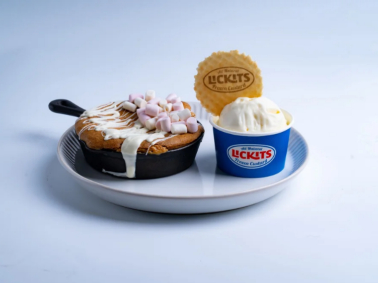 Lickits Frozen Custard, Dessert & Gelato Bar slider image