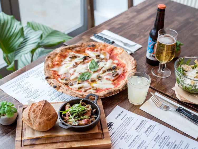 Farina Pizzeria Napoletana slider image