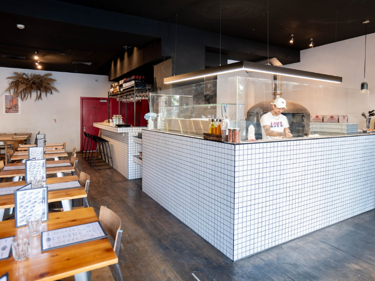 Farina Pizzeria Napoletana slider image