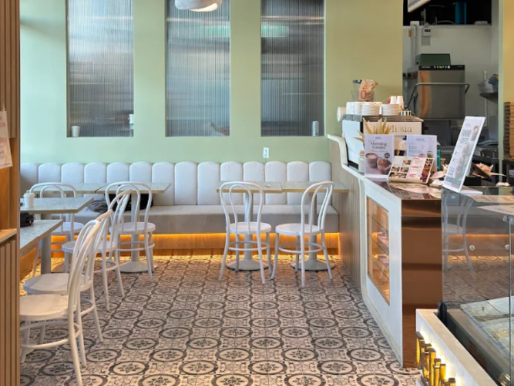 Delisia Panino & Espresso - Zetland slider image