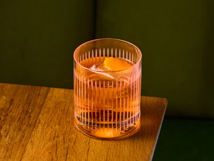 Traders Bar slider image