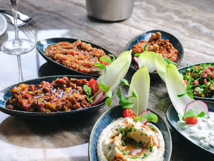 The Solo Kitchen & Bar slider image