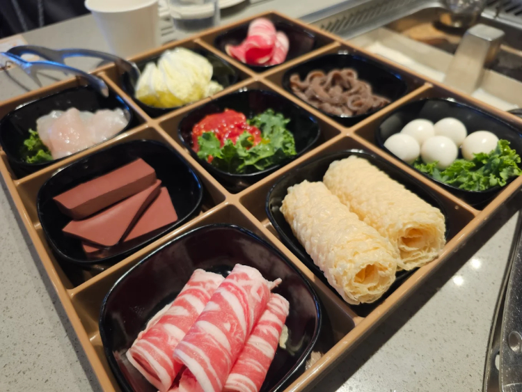 Haidilao Hotpot - Box Hill slider image