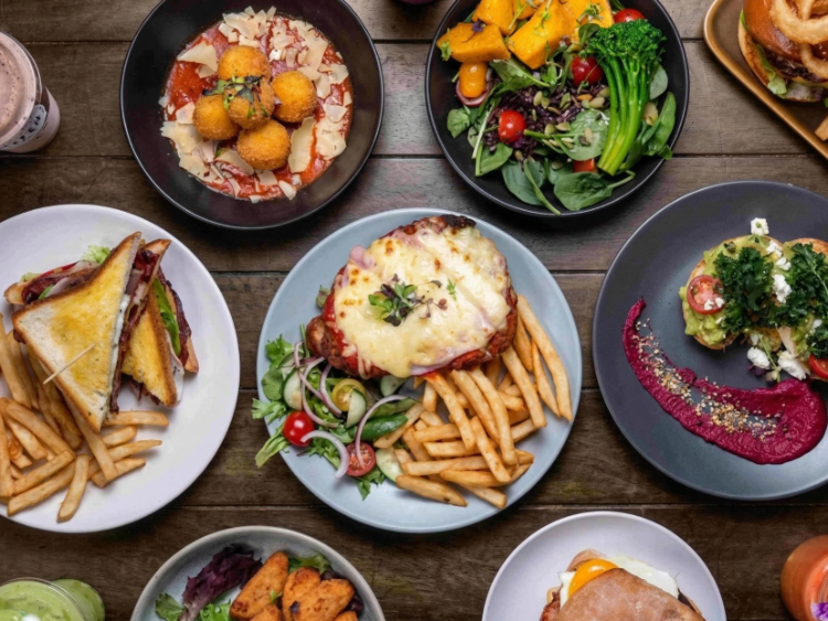 Zitto - Elizabeth  slider image