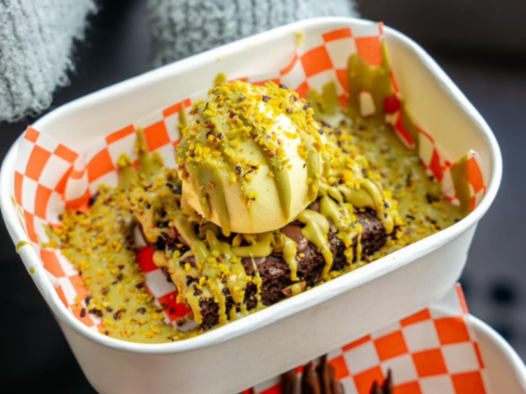 Mouzina Cafe - Castle Mall slider image