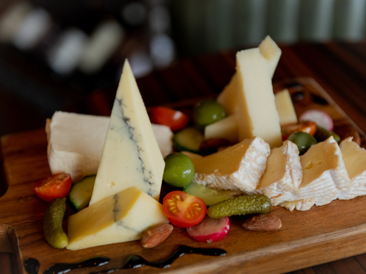 Traders Wine Bar slider image