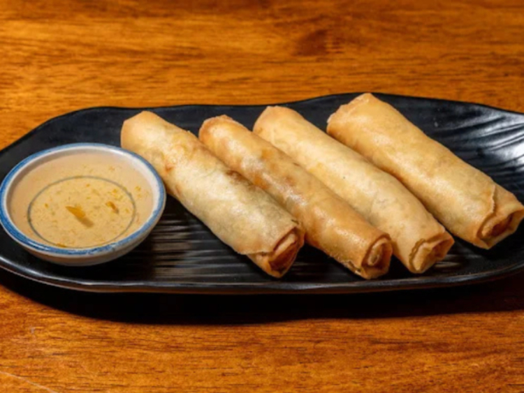Chon Thong Thai - Collaroy slider image