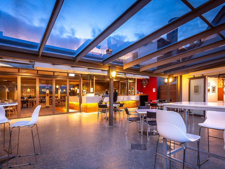 Cooleys Hotel - Bar & Dining slider image