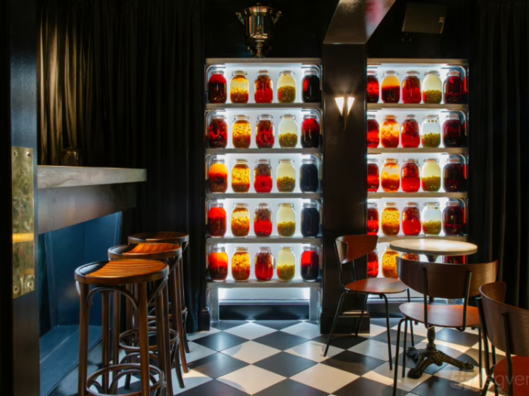 ZIMA Bar & Karaoke slider image