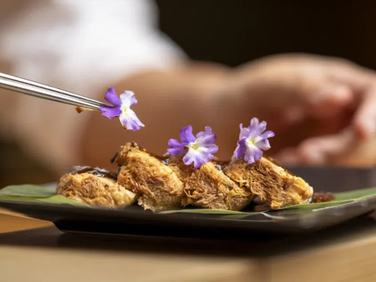 Susi Kitchen Asian Plant-Based slider image