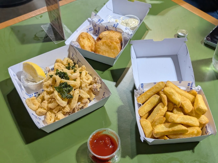 Fish and Chippery slider image