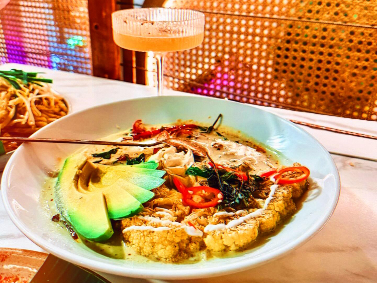 Kan Eang Thai Bistro slider image