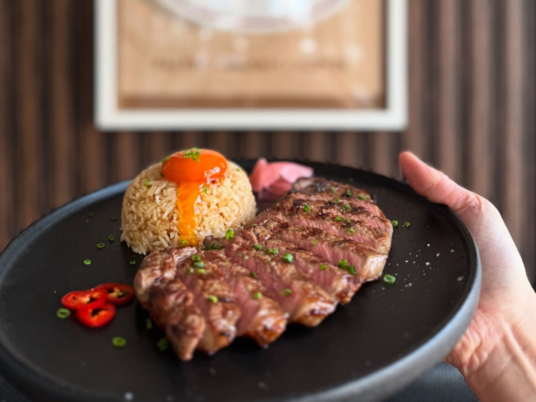 Rai Cafe slider image