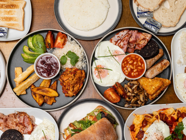 Dania's Cafe & Bistro - Clapham slider image