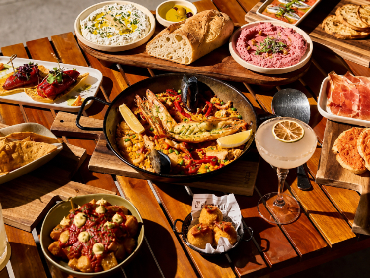 Lucia Tapas Garden slider image