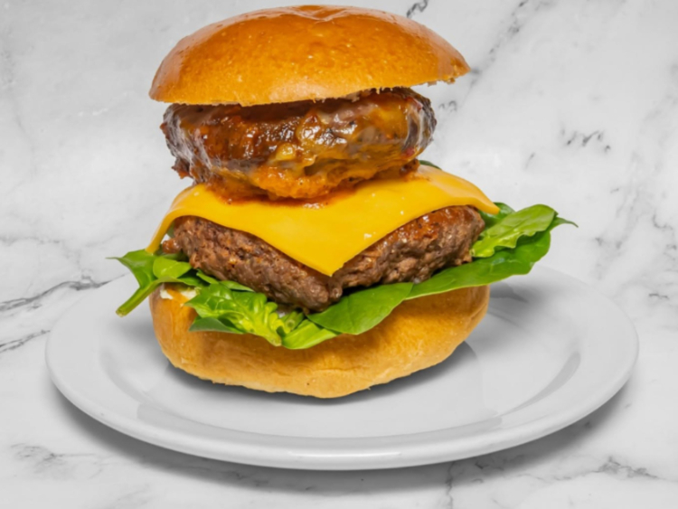 Golden Leaves Cafe slider image
