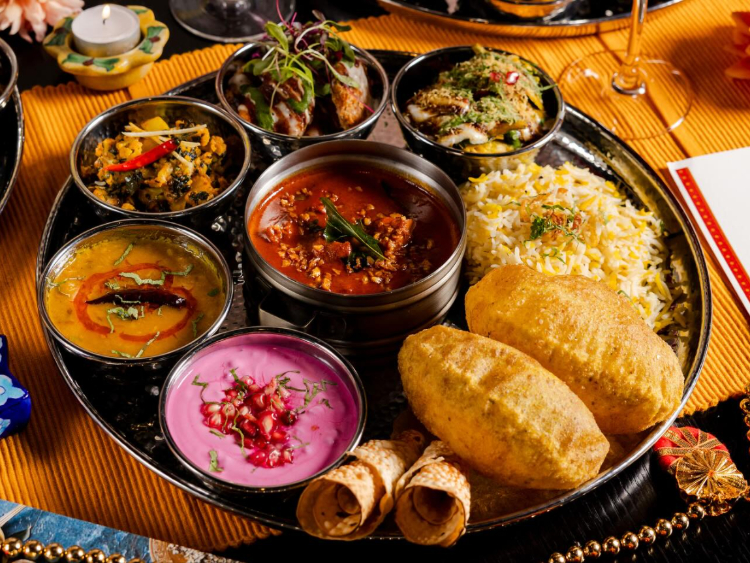 Bombay Bustle slider image