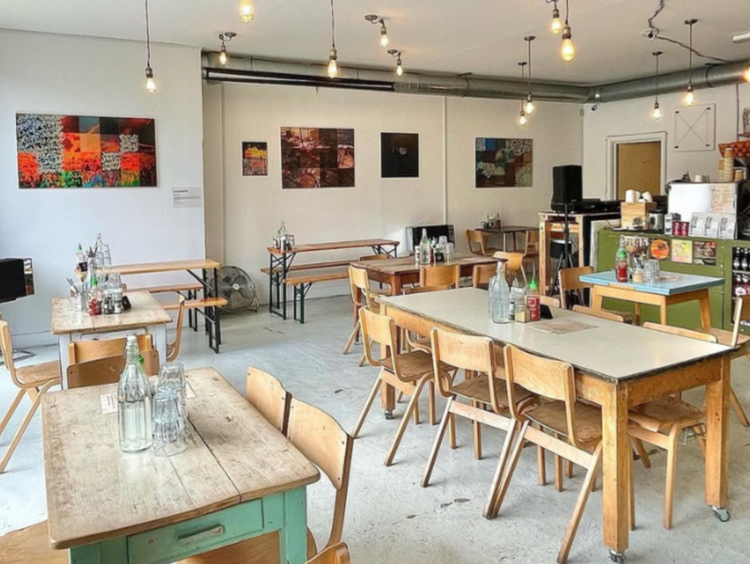 Finch Cafe & Gallery slider image