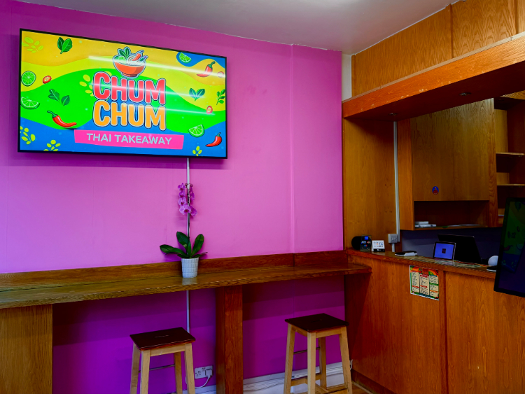 Chum Chum Thai slider image