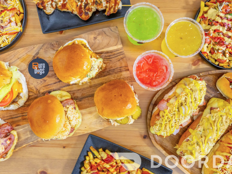 BurgDogs - La Esquina slider image