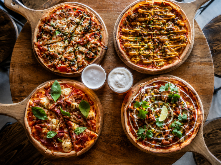 Marilynas Famous Pizza slider image
